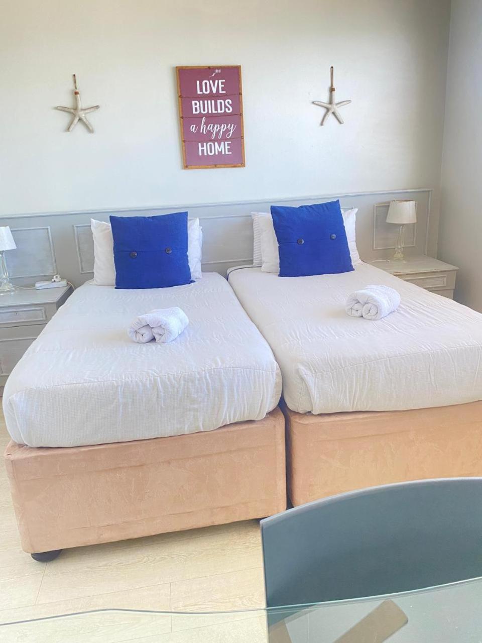 305 Hawaan View Apartment Durban